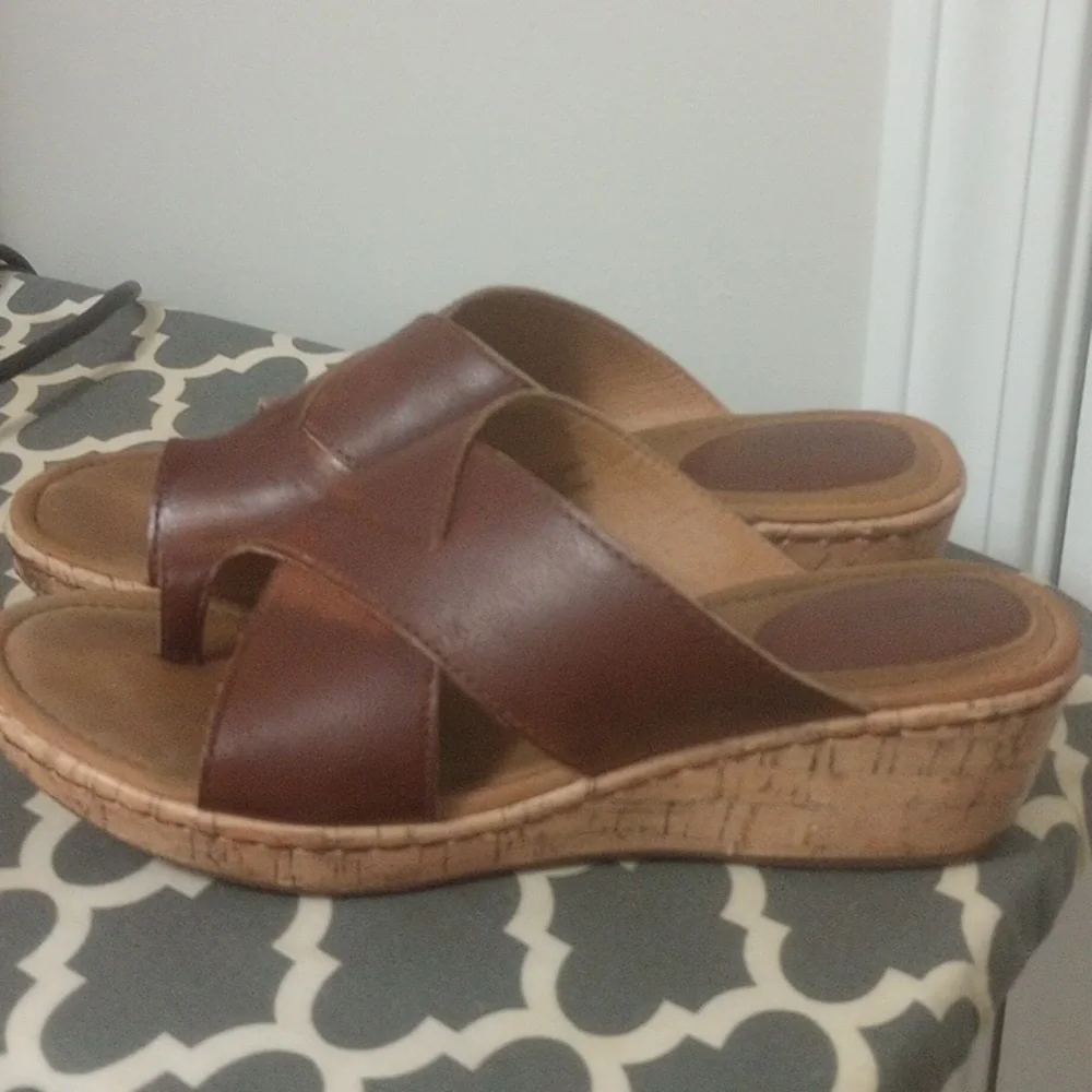 Women Shoes size 8.5 - Picture 2 of 5